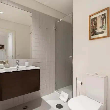 Host Wise - Lovely Shinny Flats With Balcony - Clerigos Porto Room photo