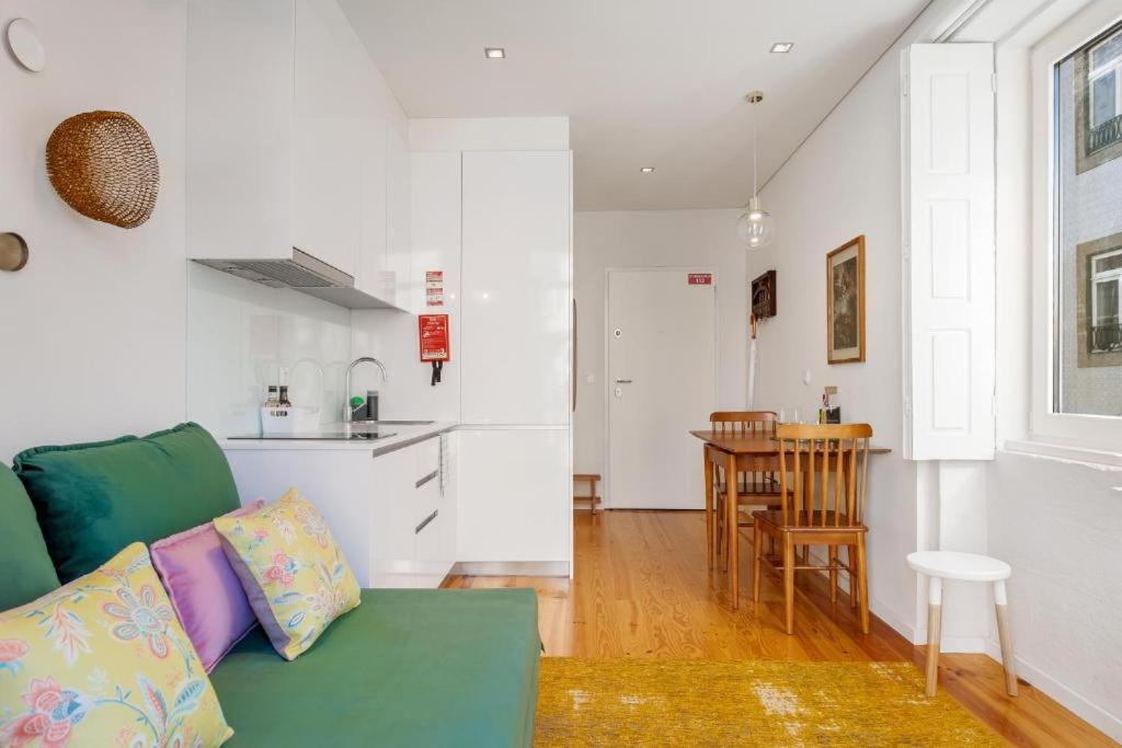 Host Wise - Lovely Shinny Flats With Balcony - Clerigos