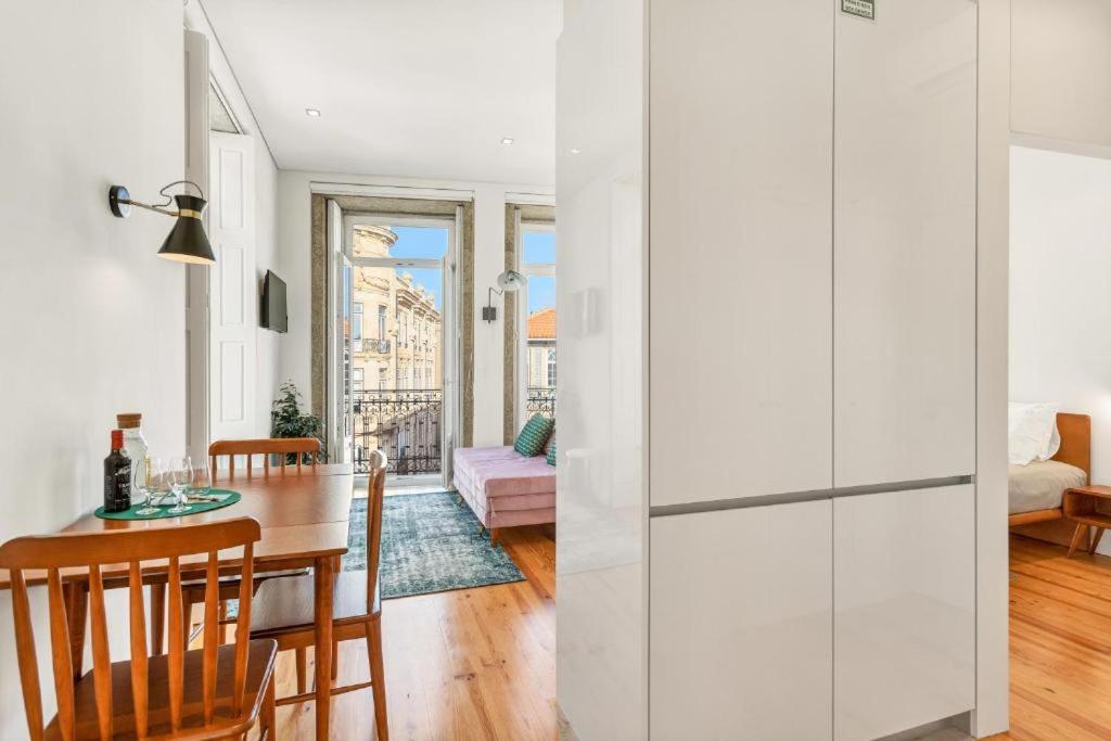 Host Wise - Lovely Shinny Flats With Balcony - Clerigos