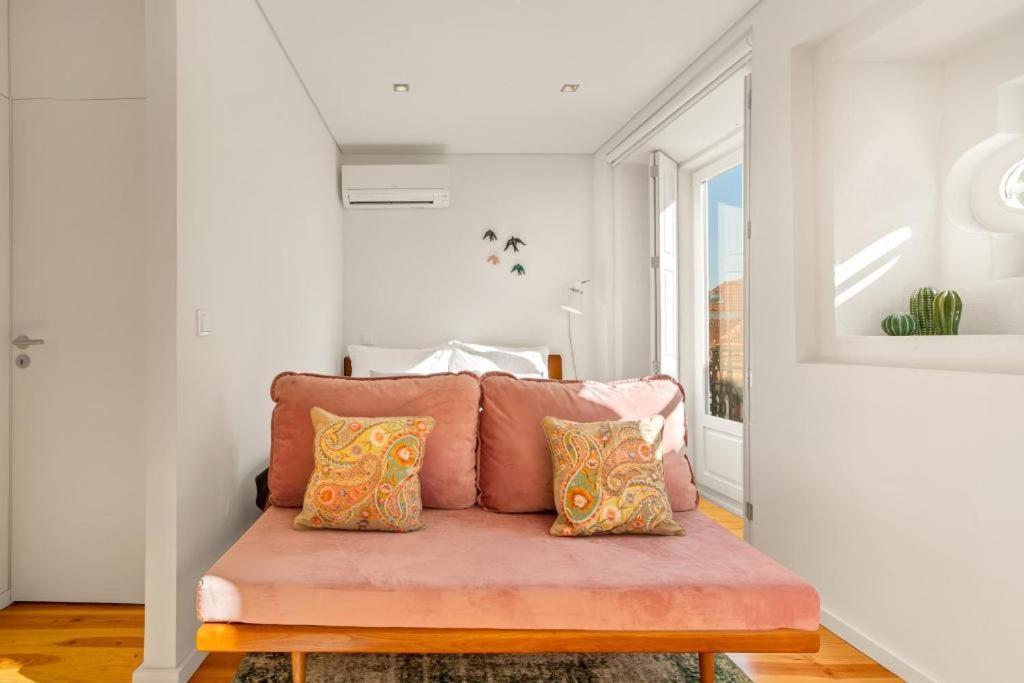 Host Wise - Lovely Shinny Flats With Balcony - Clerigos Apartment