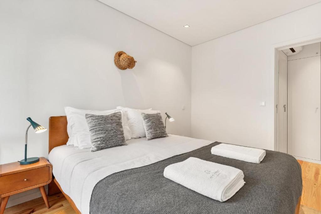 Host Wise - Lovely Shinny Flats With Balcony - Clerigos