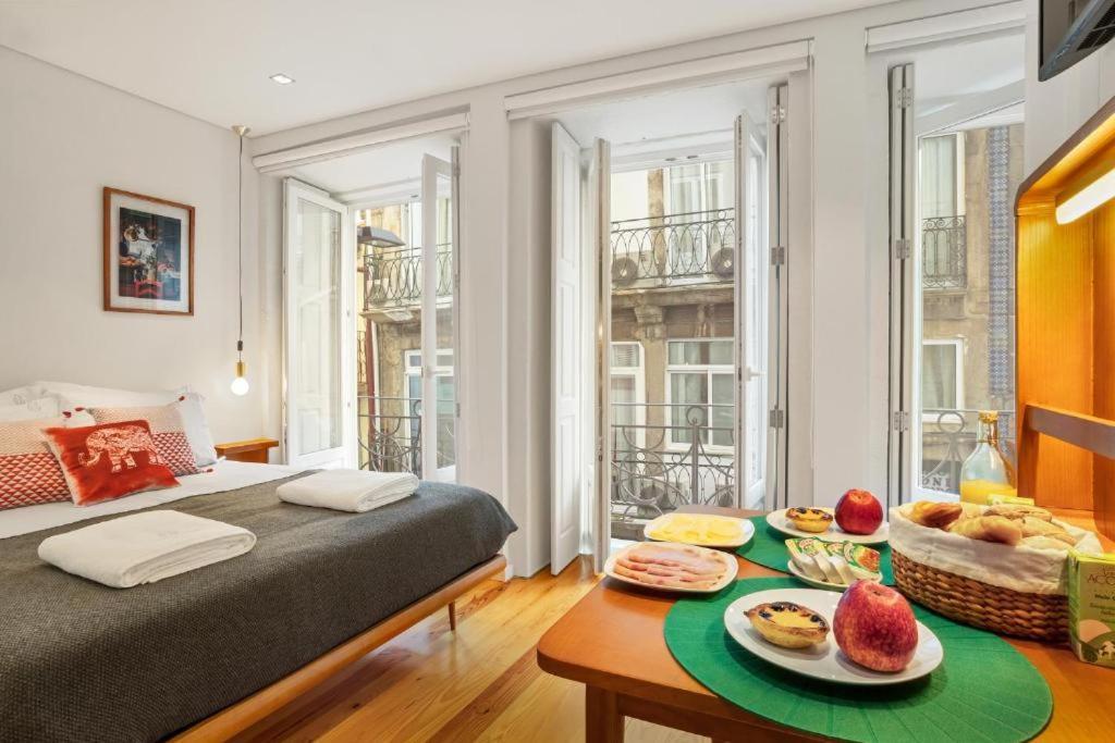 Host Wise - Lovely Shinny Flats With Balcony - Clerigos * Porto